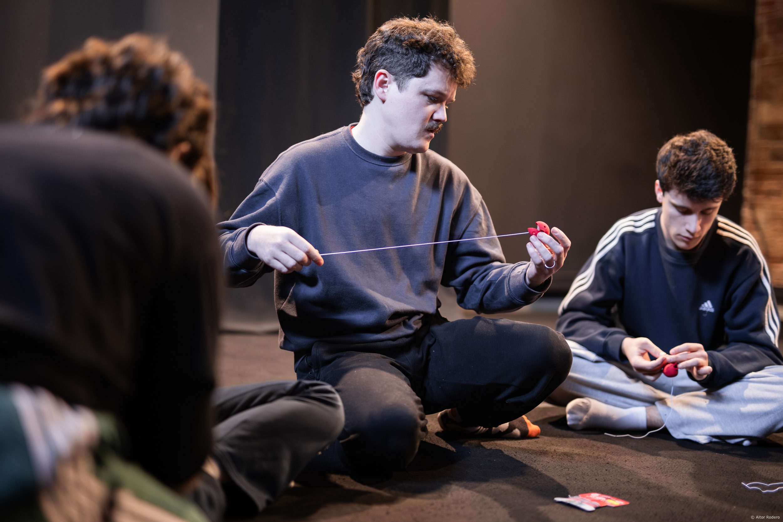 Curs Clown Teatral / Cia: Projecte Longanime / Data: 27.02.2026.
Fotògraf: © Aitor Rodero.
Aquestes fotografies tenen drets de copyright. NO POTS descarregar-les ni fer-les servir sense el meu permís. Si vols adquirir-les y fer ús d'elles contacta amb mi en aquest e-mail: aitorrodero@aitorrodero-fotografia.com.