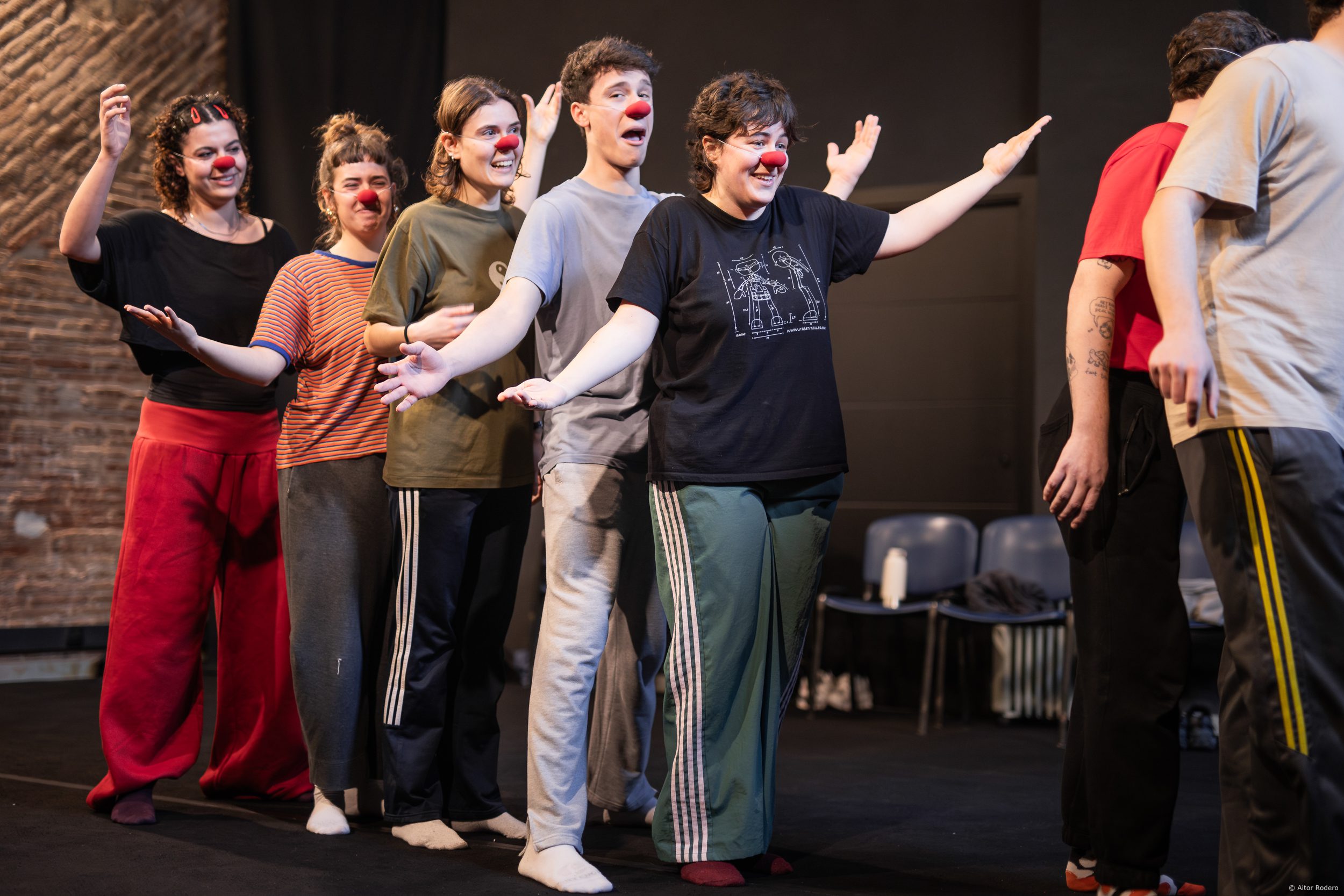 Curs Clown Teatral / Cia: Projecte Longanime / Data: 27.02.2026.
Fotògraf: © Aitor Rodero.
Aquestes fotografies tenen drets de copyright. NO POTS descarregar-les ni fer-les servir sense el meu permís. Si vols adquirir-les y fer ús d'elles contacta amb mi en aquest e-mail: aitorrodero@aitorrodero-fotografia.com.