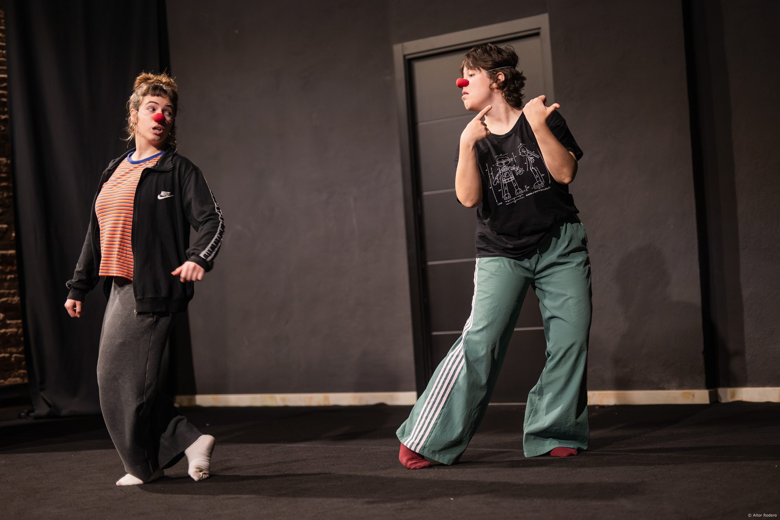 Curs Clown Teatral / Cia: Projecte Longanime / Data: 27.02.2026.
Fotògraf: © Aitor Rodero.
Aquestes fotografies tenen drets de copyright. NO POTS descarregar-les ni fer-les servir sense el meu permís. Si vols adquirir-les y fer ús d'elles contacta amb mi en aquest e-mail: aitorrodero@aitorrodero-fotografia.com.
